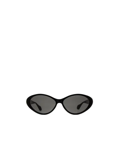 Gucci Cat-eye Frame Sunglasses In Black