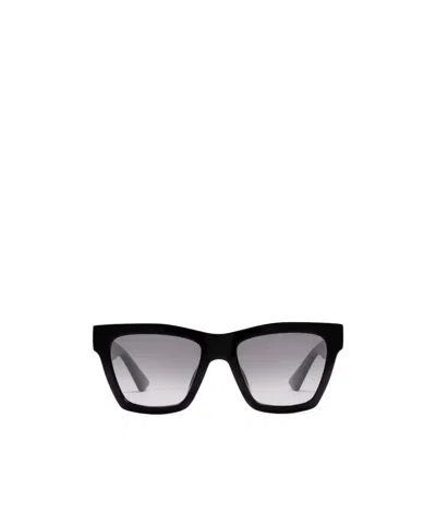 GUCCI CAT'S EYE SHAPED SUNGLASSES WITH FRAME