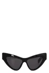 Gucci Bold Cat Eye Sunglasses With Thick Temples In Black