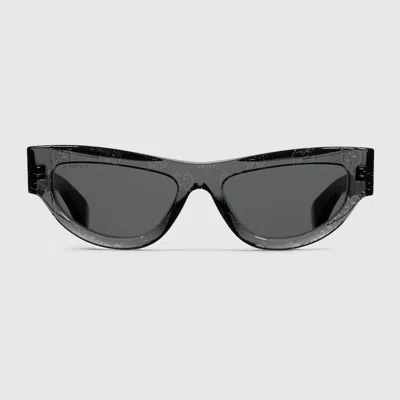 Gucci Cat Eye Sunglasses In Black