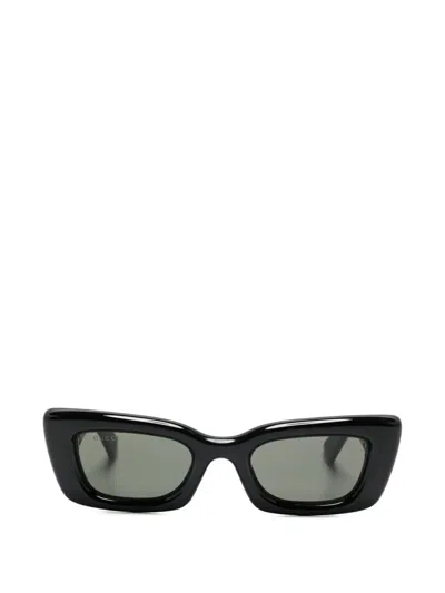 Pre-owned Gucci Cat-eye Sunglasses In Black