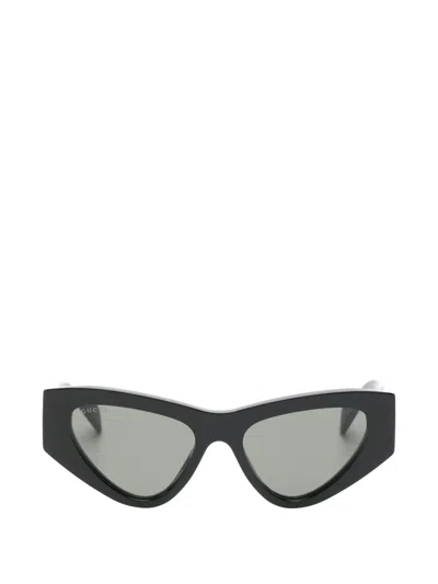 Gucci Cat Eye Sunglasses In Black