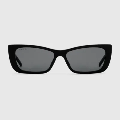 Gucci Cat Eye Sunglasses In Black