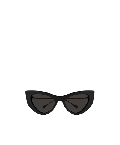 Gucci Cat-eye Sunglasses In Black