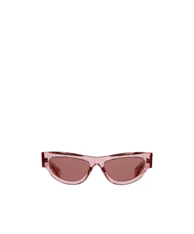 Gucci Cat Eye Sunglasses In Burgundy