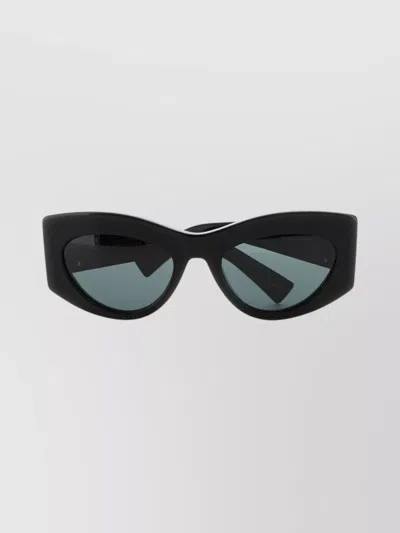 Gucci Cat Eye Sunglasses Thick Frame In Black