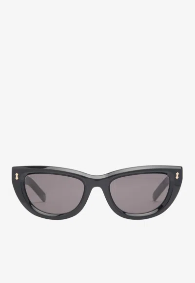 Gucci Cat-eye Sunglasses With Rivets In Gray