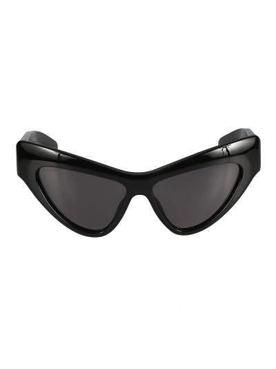Gucci Cat Eye Thick Sunglasses In Black