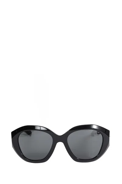 Gucci Cat-eye Frame Sunglasses In Black