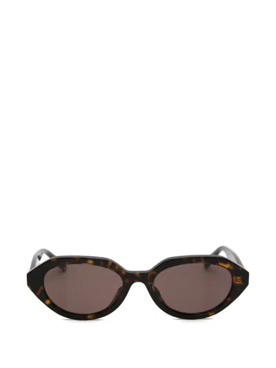 Gucci Cat-eye Frame Sunglasses In Brown