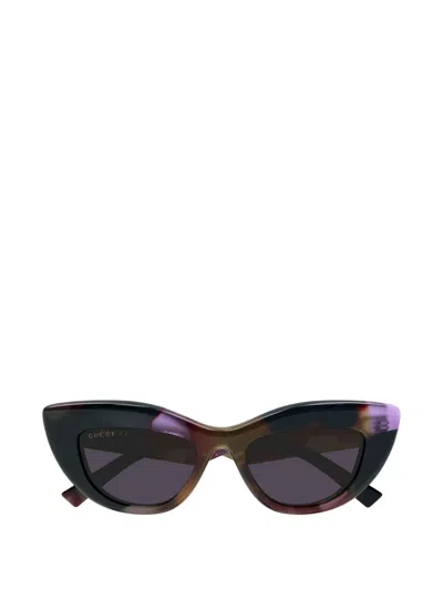 Gucci Cat-eye Sunglasses In White