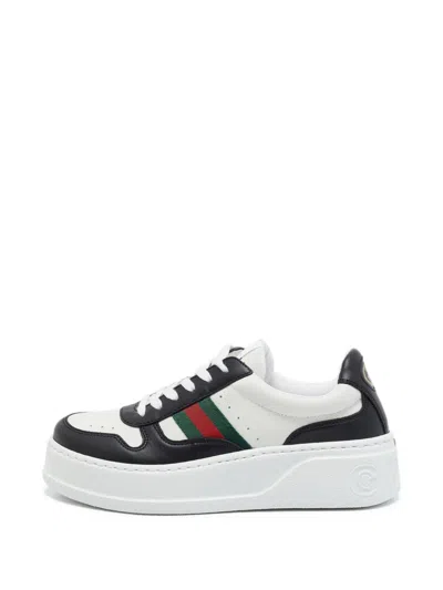 Pre-owned Gucci Chunky B Lace-up Sneakers In White