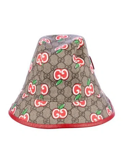 Pre-owned Gucci Coated Canvas Bucket Hat In Red