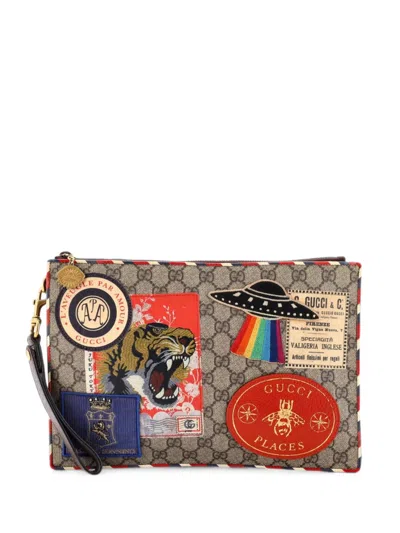Pre-owned Gucci Courrier Pouch Gg Coated Canvas With Applique Clutch Bag In Brown