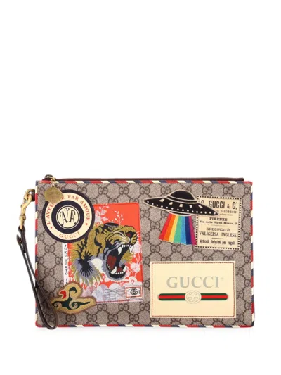Pre-owned Gucci Courrier Pouch Gg Coated Canvas With Applique Clutch Bag In Brown