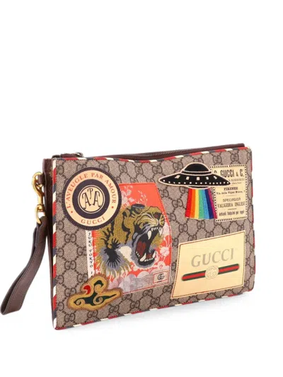 Pre-owned Gucci Courrier Pouch Gg Coated Canvas With Applique Clutch Bag In Brown