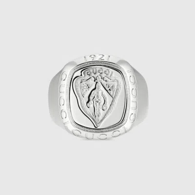 Gucci Crest Signet Ring In Silver