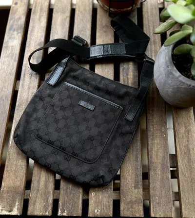 Pre-owned Gucci Crossbody Bag In Black