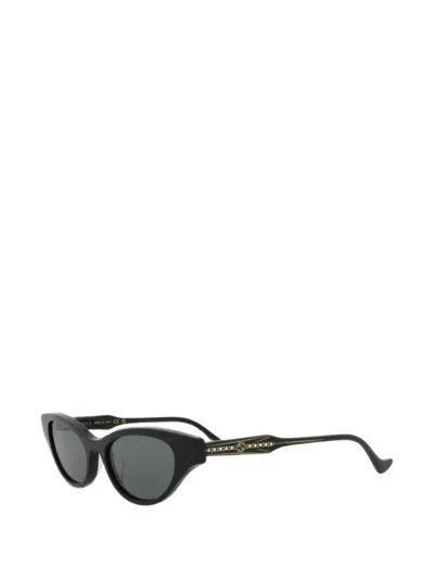 Gucci Crystal-embellished Cat-eye Sunglasses In Black