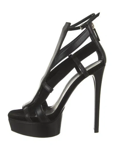Pre-owned Gucci Daryl Gladiator Leather Sandals In Black