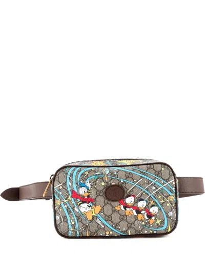 Pre-owned Gucci Disney Donald Duck Printed Gg Coated Canvas Belt Bag In Multi