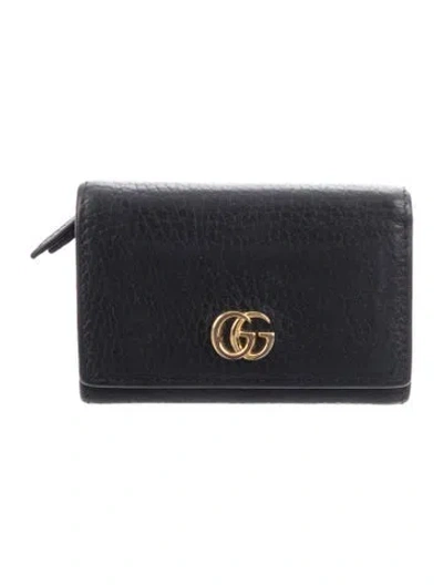 Pre-owned Gucci Double G Logo Leather Compact Wallet In Black