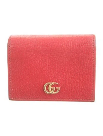 Pre-owned Gucci Double G Logo Leather Compact Wallet In Red