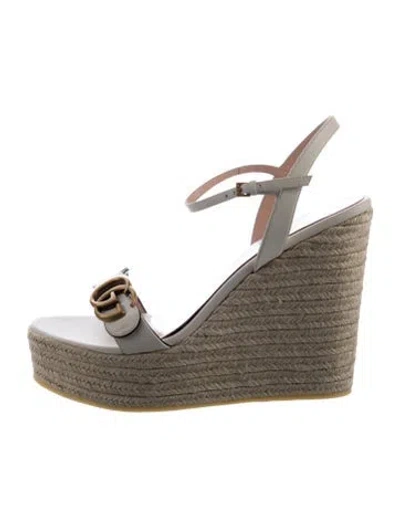 Pre-owned Gucci Double G Logo Leather Espadrilles In Neutral