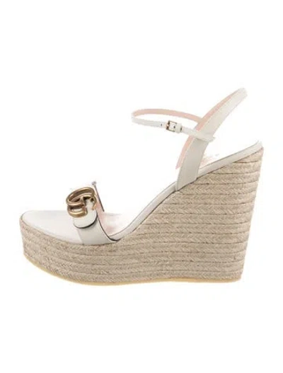 Pre-owned Gucci Double G Logo Leather Espadrilles In Neutrals/white