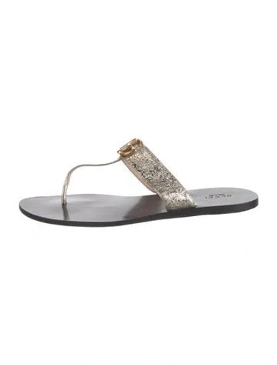 Pre-owned Gucci Double G Logo Leather Flip Flops In Gold/metallic