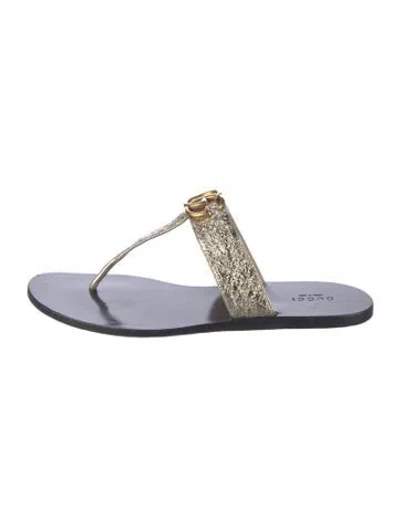 Pre-owned Gucci Double G Logo Leather Flip Flops In Metallic/silver