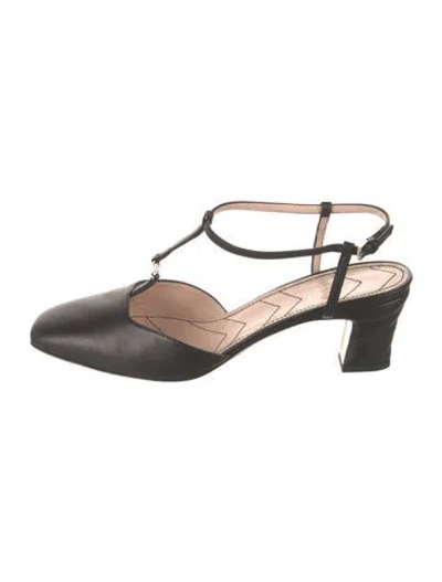 Pre-owned Gucci Double G Logo Leather T-strap Pumps In Black