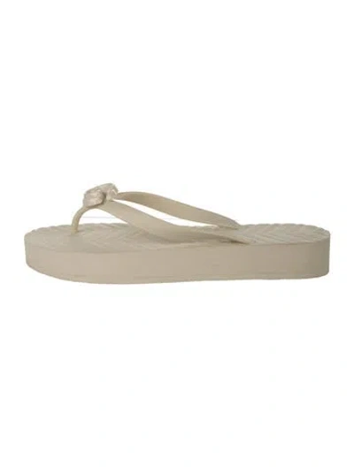 Pre-owned Gucci Double G Logo Rubber Flip Flops In Neutrals