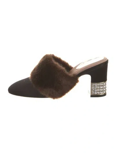 Pre-owned Gucci Double G Logo Satin Mules In Black