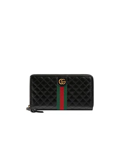 Gucci Double G Quilted Zipper Purse In Black