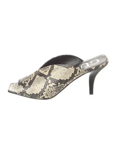 Pre-owned Gucci Embossed Leather Animal Print Mules