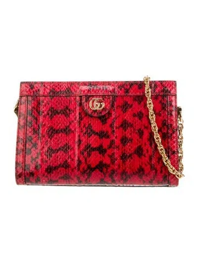 Pre-owned Gucci Embossed Leather Clutch In Red