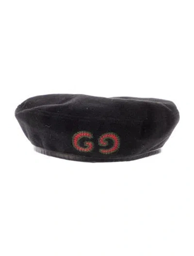 Pre-owned Gucci Embroidered Logo Leather Trim Accent Beret Hat In Black
