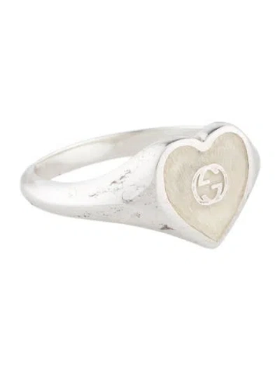 Pre-owned Gucci Enamel Interlocking G Signet Ring In White