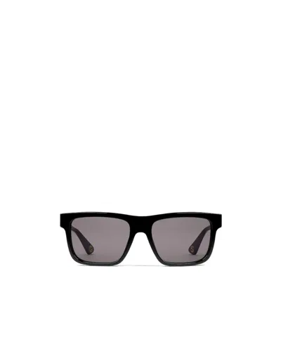 Gucci Engraved-logo Square-frame Sunglasses In Gray