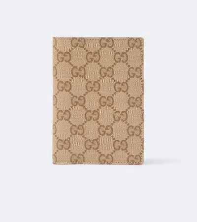 Gucci Essence Classic Gg Canvas Passport Holder In Sand