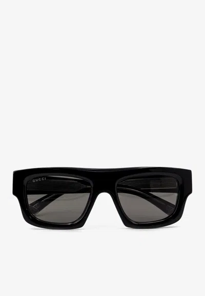 Gucci Essential Rectangular Logo Sunglasses In Black