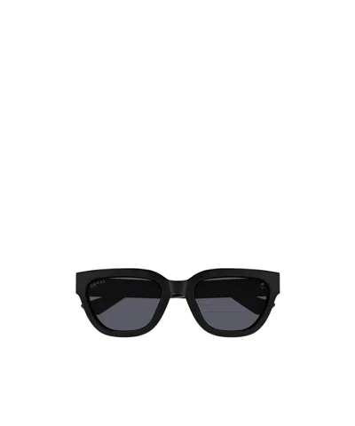 Gucci Eyewear Cat-eye Frame Sunglasses In Black