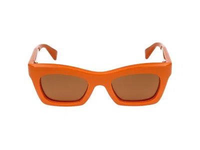 Gucci Eyewear Cat Eye Frame Sunglasses In Orange