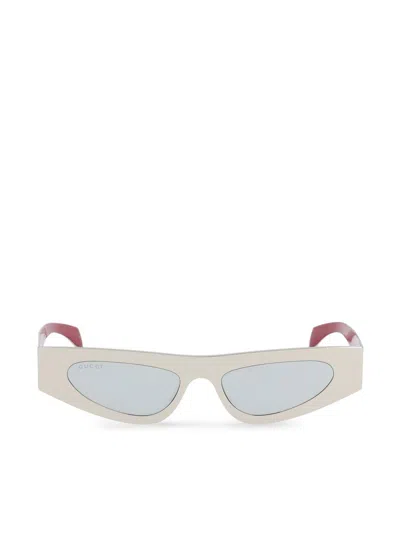 Gucci Cat-eye Frame Sunglasses In Silver