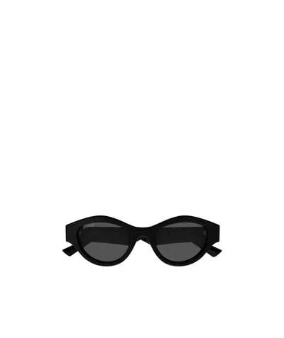 Gucci Eyewear Cat-eye Frame Sunglasses In Black
