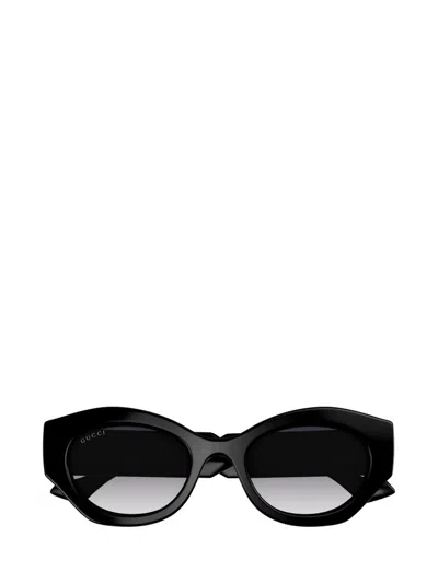 Gucci Eyewear La Piscine Oval In Black