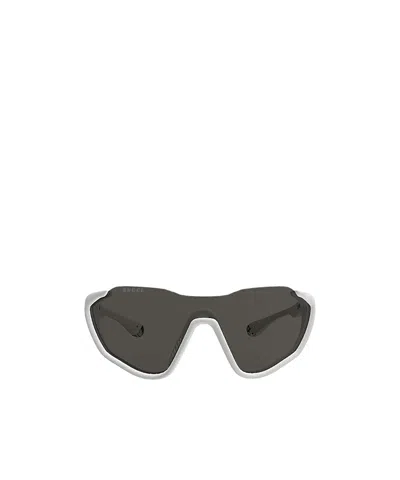 Gucci Eyewear Mask-shaped Sunglasses In Black