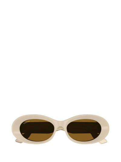 Gucci Eyewear Oval Frame Sunglasses In Beige