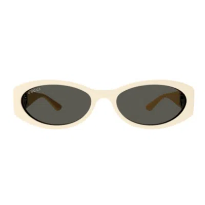 Gucci Eyewear Sunglasses In Beige